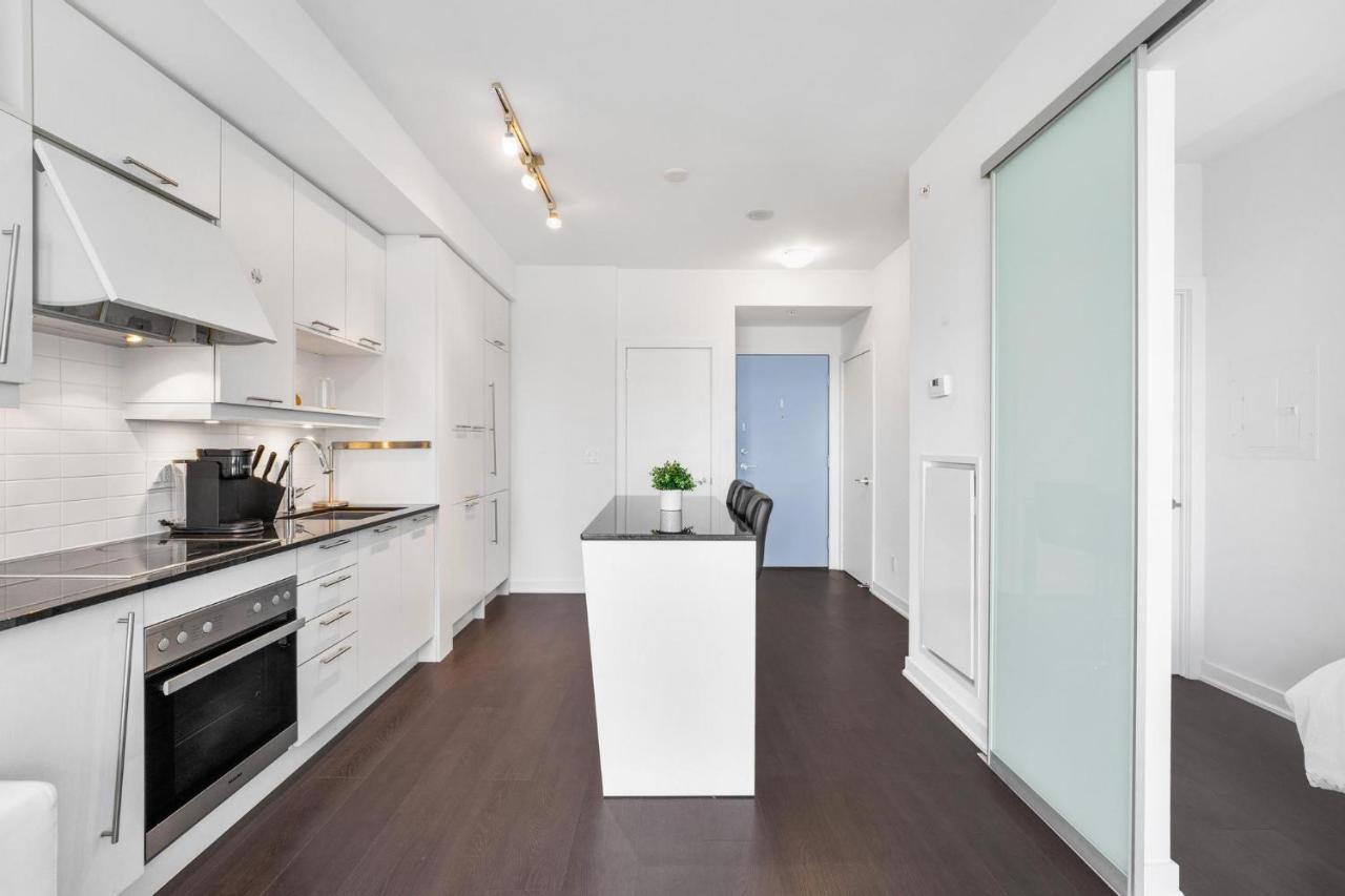 Heart Of Downtown Toronto! Apartment Екстериор снимка