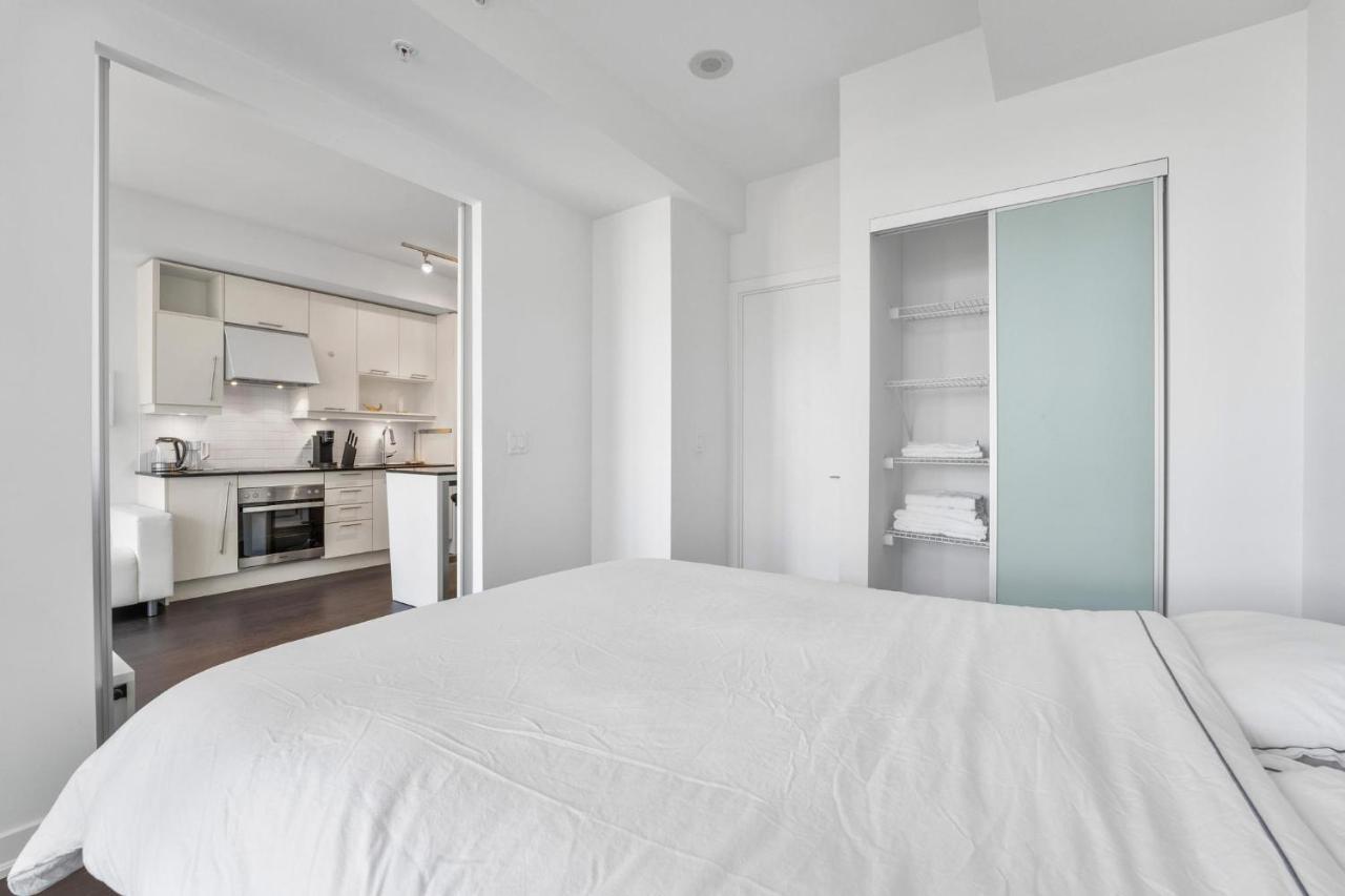Heart Of Downtown Toronto! Apartment Екстериор снимка